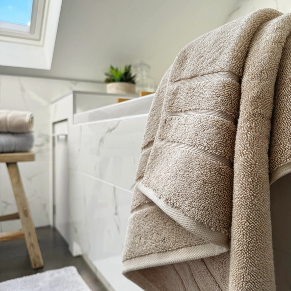 Hotel Luxury Heavyweight Bath Towels - 100% Cotton
