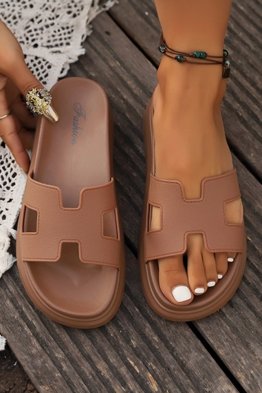Cutout Design Open Toe Platform Slippers