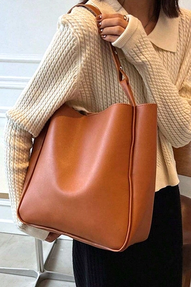 Simple Trendy Vegan Leather Shoulder Bag