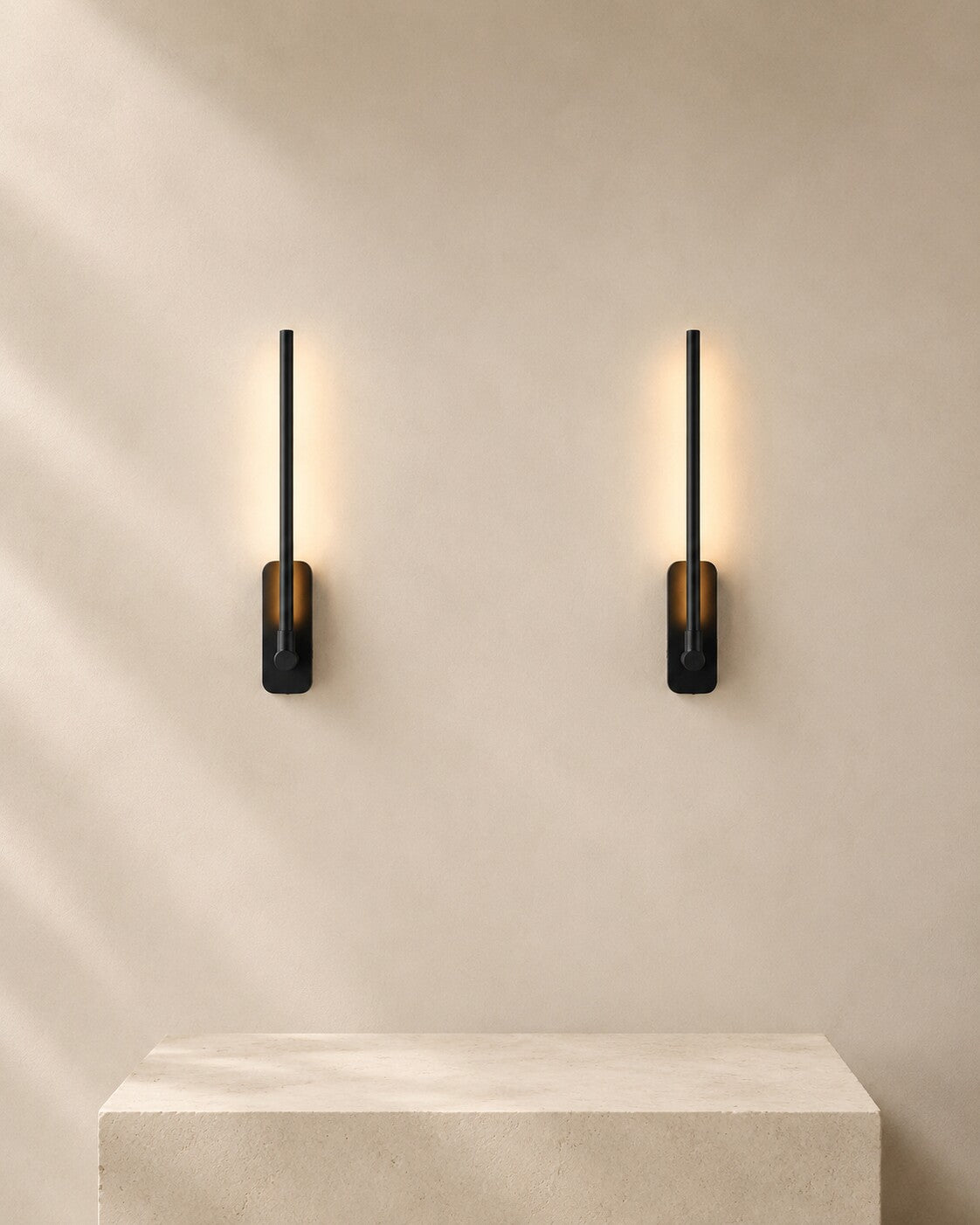 Rechargeable Wall Lights with Remote Control - LED Picture Lights for Bedroom - Wireless Magnetic Clip- On Art Light Fixtures - 3CCT-Dimmable in Black